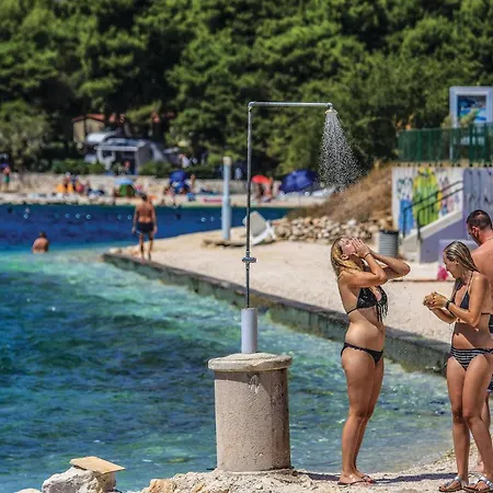 One-bedroom In Okrug Gornji Lägenhet Trogir