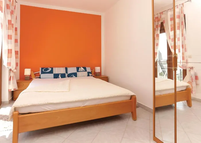 One-bedroom In Okrug Gornji Appartamento