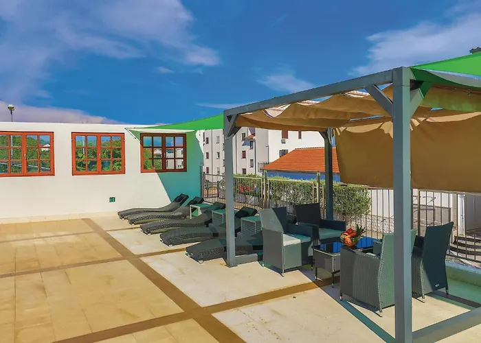 One-bedroom In Okrug Gornji