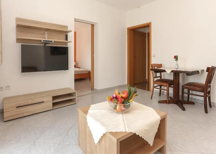 One-bedroom In Okrug Gornji *