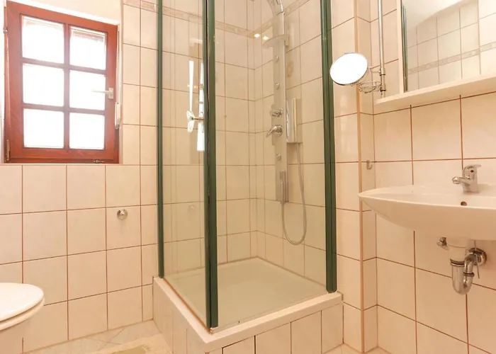 公寓 One-bedroom In Okrug Gornji 特罗吉尔