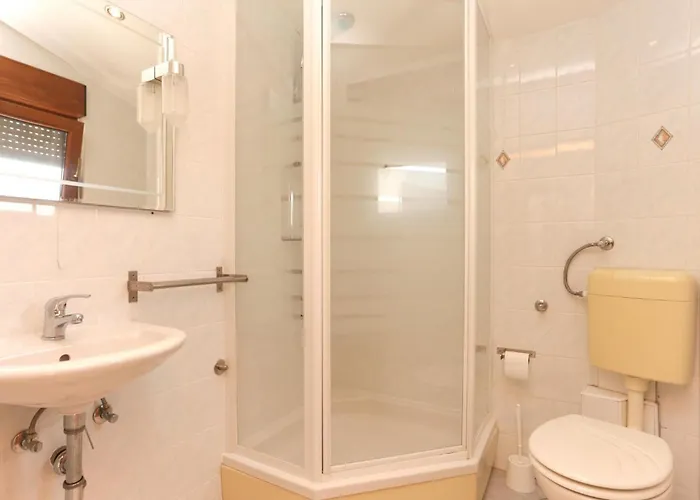 One-bedroom In Okrug Gornji *